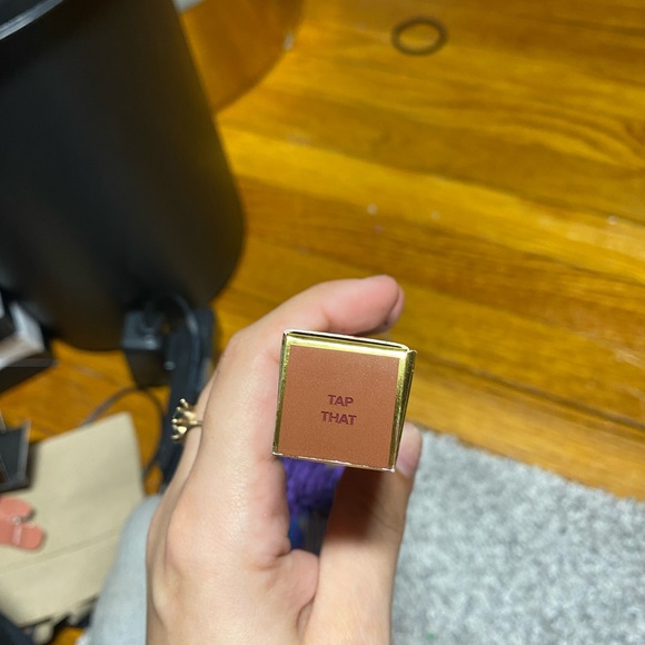 Too faced Crystal Whips Shimmering Eyeshadow Veil - Picture 3 of 7